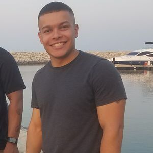 Meet your Posher, Devin